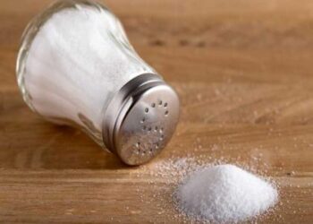 मीठाचे सेवन आणि आरोग्य यासंदर्भातील थेट पृष्ठासाठी: 🔗 https://www.who.int/news-room/fact-sheets/detail/salt-reduction या पेजवर तुम्हाला खालील गोष्टी सविस्तर मिळतील: दररोज किती मीठ खाल्ले पाहिजे याचे मार्गदर्शक तत्त्व जास्त सोडियमचे दुष्परिणाम जागतिक आरोग्य धोरण Low Sodium Salt