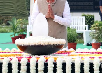 अटल बिहारी वाजपेयी यांच्या ७ व्या पुण्यतिथीनिमित्त मोदींसह वरिष्ठ नेत्यांकडून श्रद्धांजली