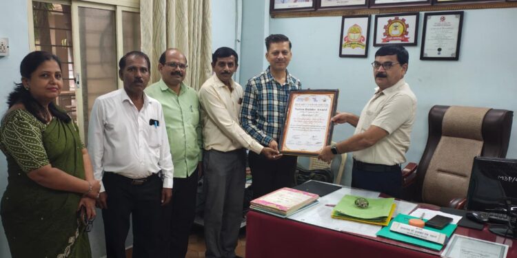 प्रा. डॉ. चंद्रशेखर वाणी यांना नेशन बिल्डर्स अवॉर्ड