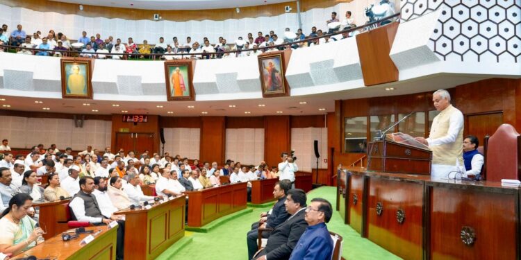 maharashtra assembly budget session