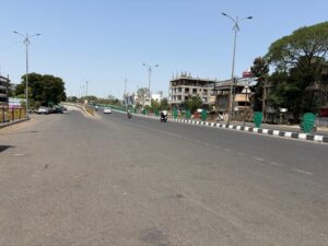 Jalgaon Weather Update : जळगावात उन्हाचा तडाखा वाढला; दुपारनंतर रस्ते ओस पडले