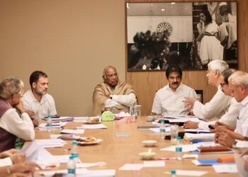 निवडणुकांसाठी काँग्रेसची रणनिती ठरवण्यासाठी दिल्लीत महत्त्वाची बैठक