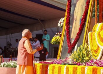 संसदेत डॉ. बाबासाहेब आंबेडकरांच्या 135 व्या जयंतीनिमित्त अभिवादन