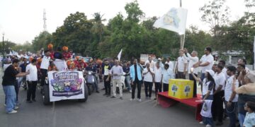 क्रिकेटचा महा-थरार! : ‘जळगाव क्रिकेट लीग – २०२६’!  सहा संघाचे प्रशिक्षक, खेळाडूंसह संघ मालकांनी जल्लोषमय वातावरणात काढली भव्य रॅली!