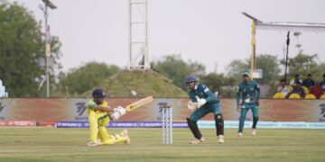 जळगाव कोगटा किंग गुणतालिकेत अव्वल :सलग दुसऱ्या सामन्यात ओम भोसलेचे शतक